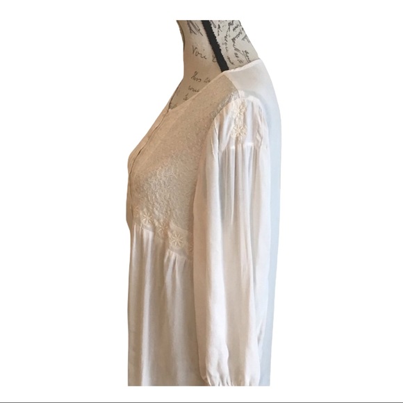 Chico’s Boho Style Cream Top Medium - Picture 3 of 6